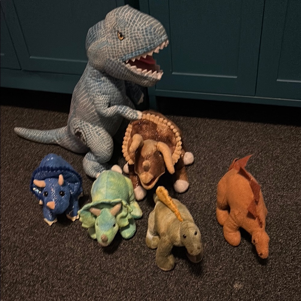 6 dinosaur plush toy lot / bundle